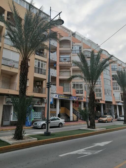 Appartement Torrevieja Buitenkant foto